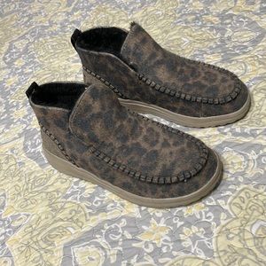 Hey dude booties, fur lined